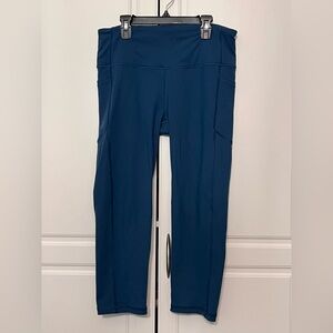 Victoria’s Secret Knockout Sport Capri Leggings - Deep Ocean Blue - Size L